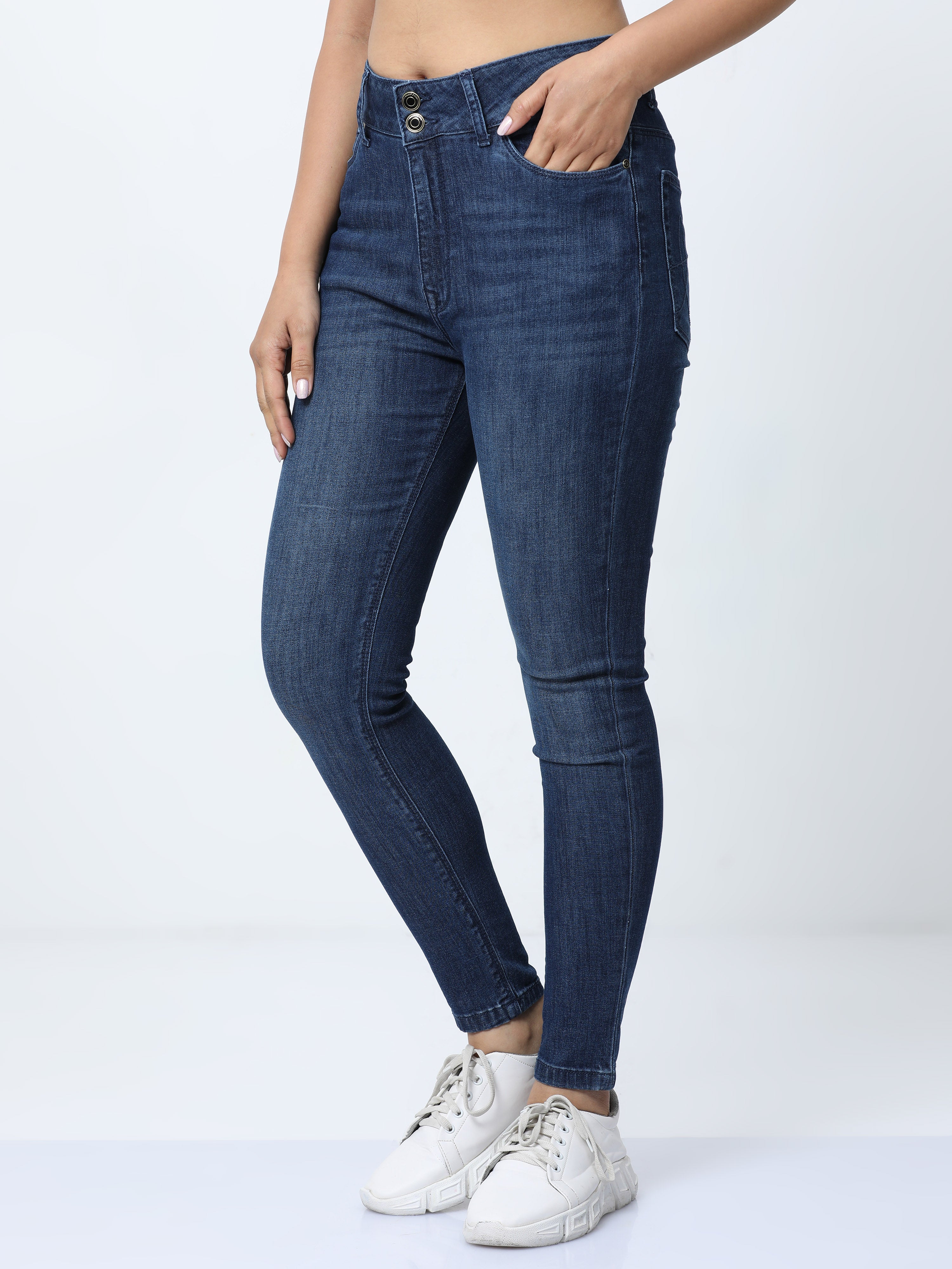 Berry Heavy enzymes womens slim fit jeans