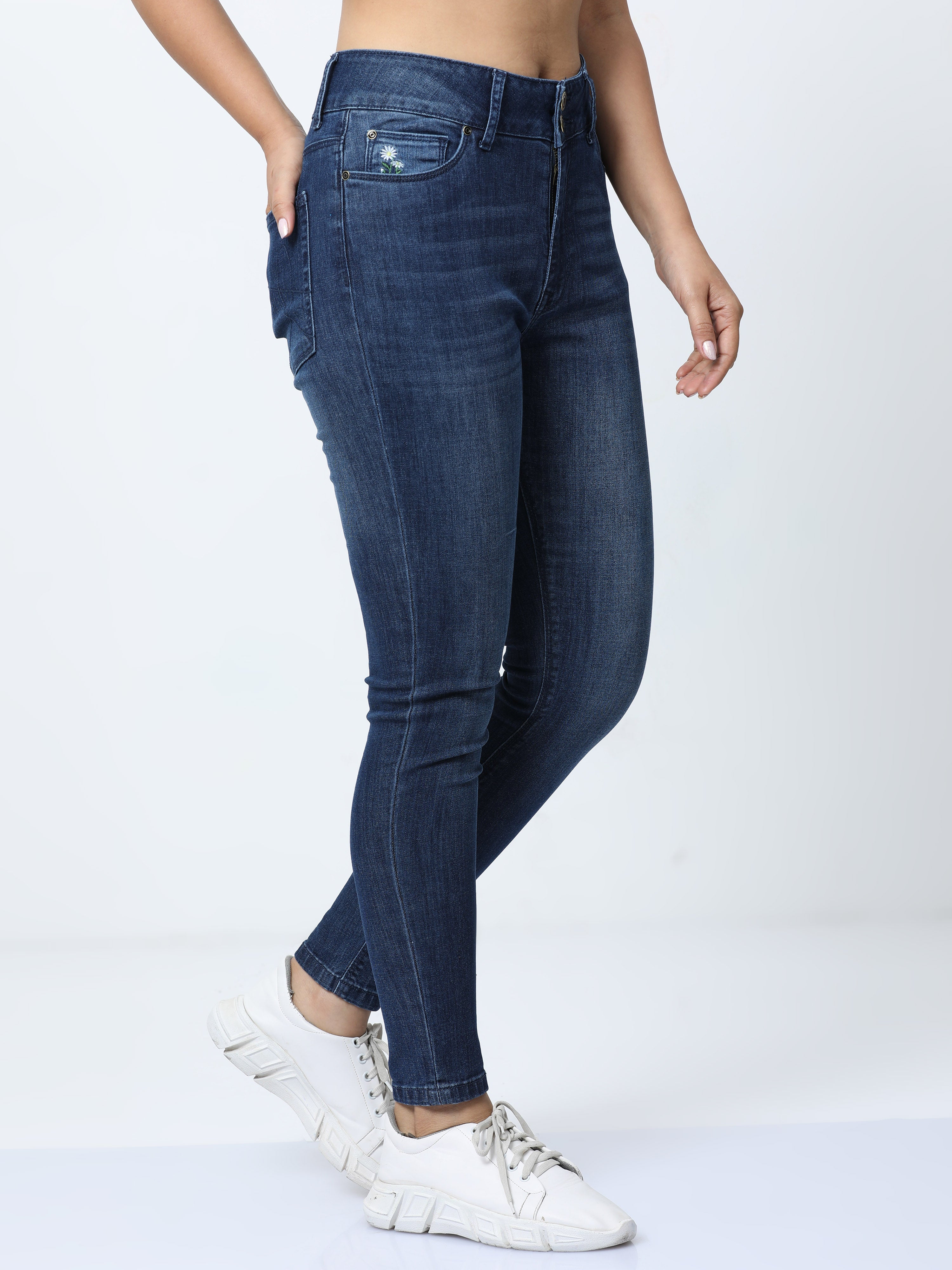 Berry Heavy enzymes womens slim fit jeans