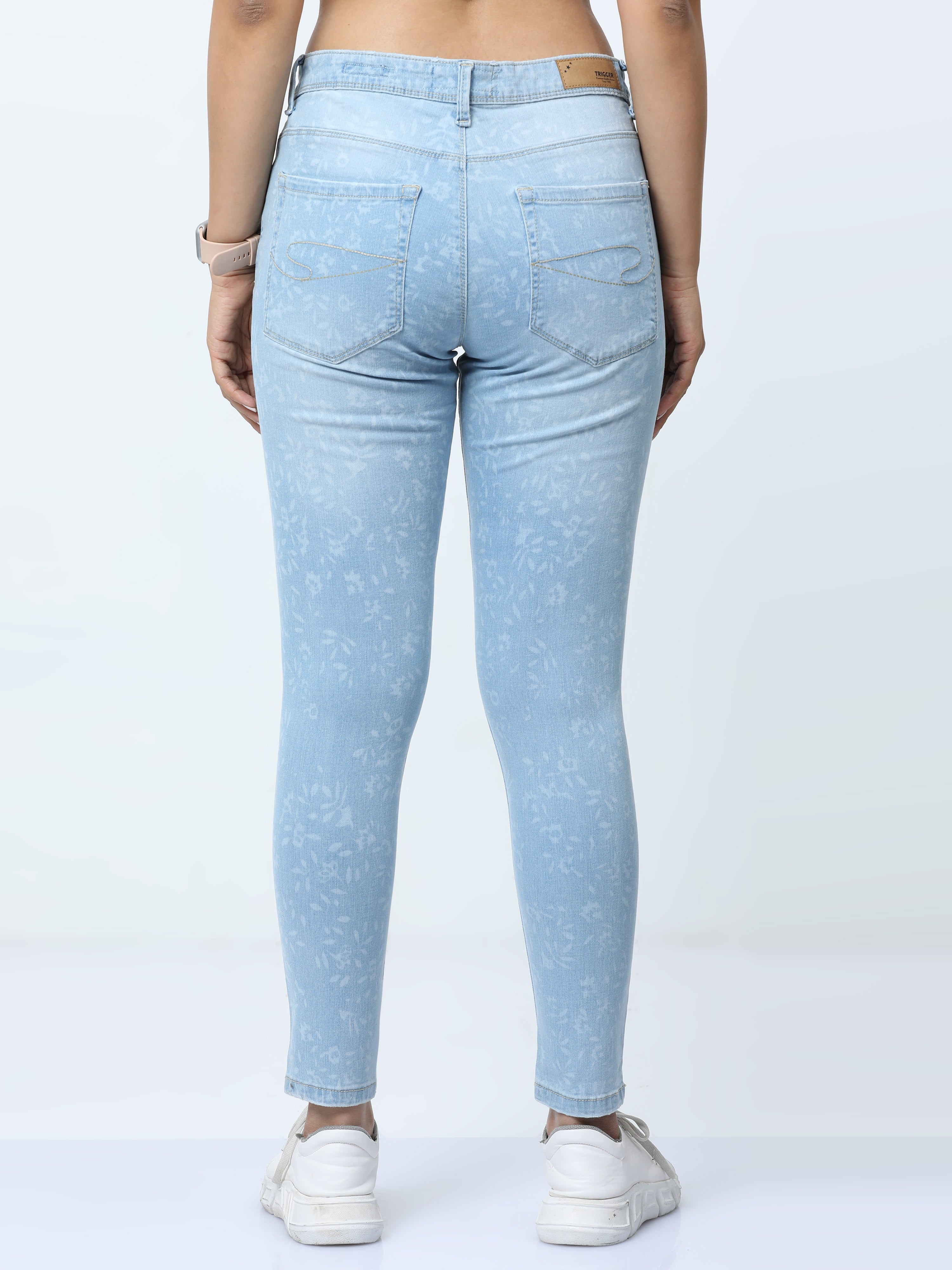 Pantone mild bleach womens slim fit jeans
