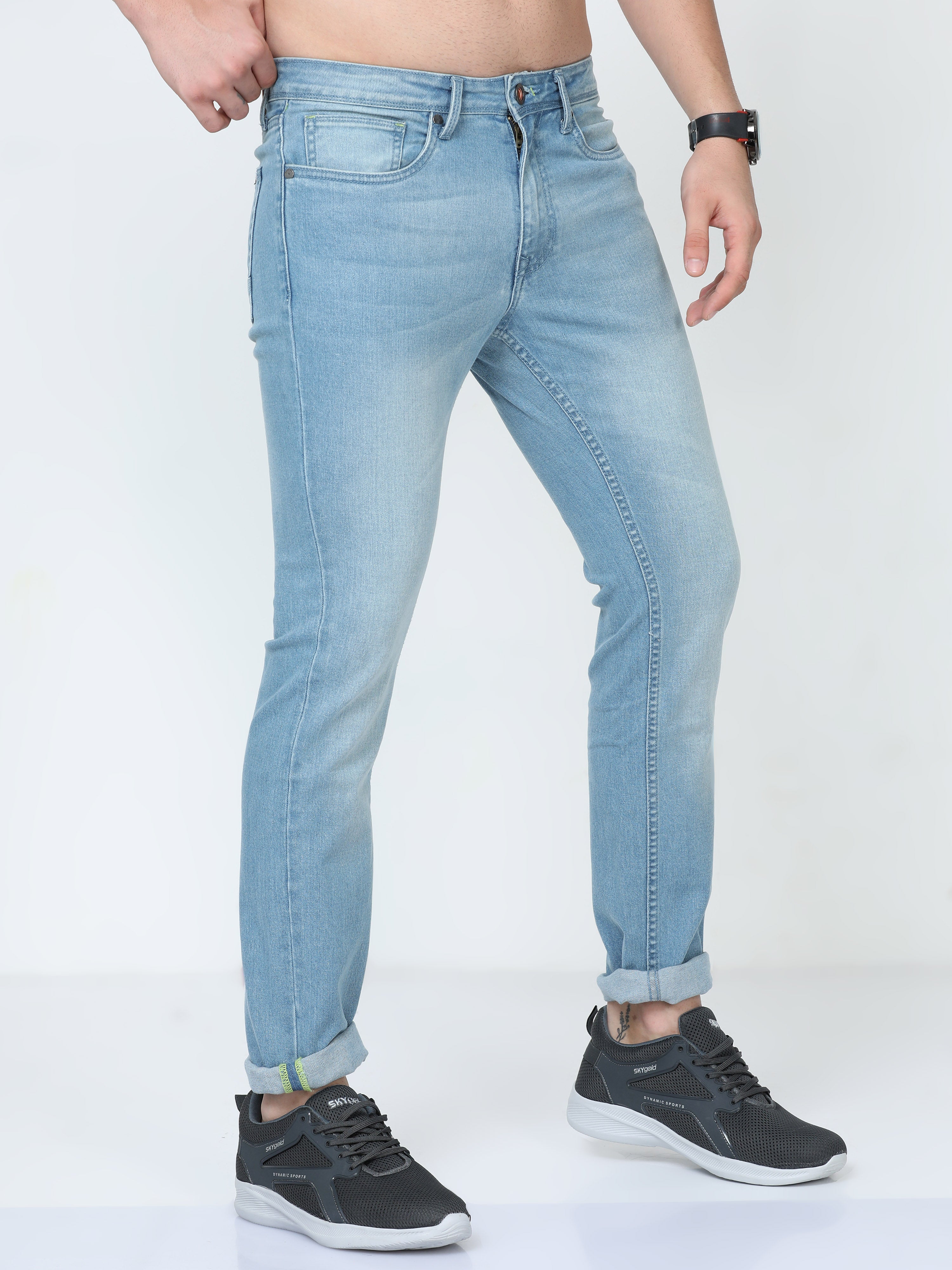 Blizzard Blue Men Slim-Fit Jeans