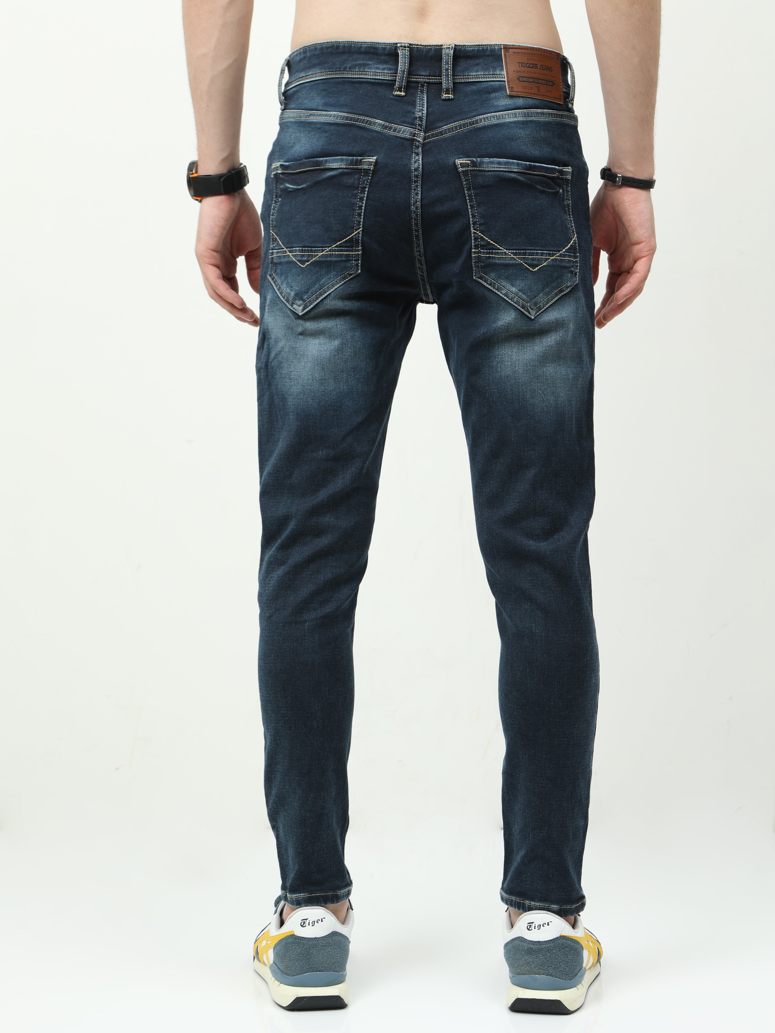 Men Trim Fit Heavy Enzyme wash jean
