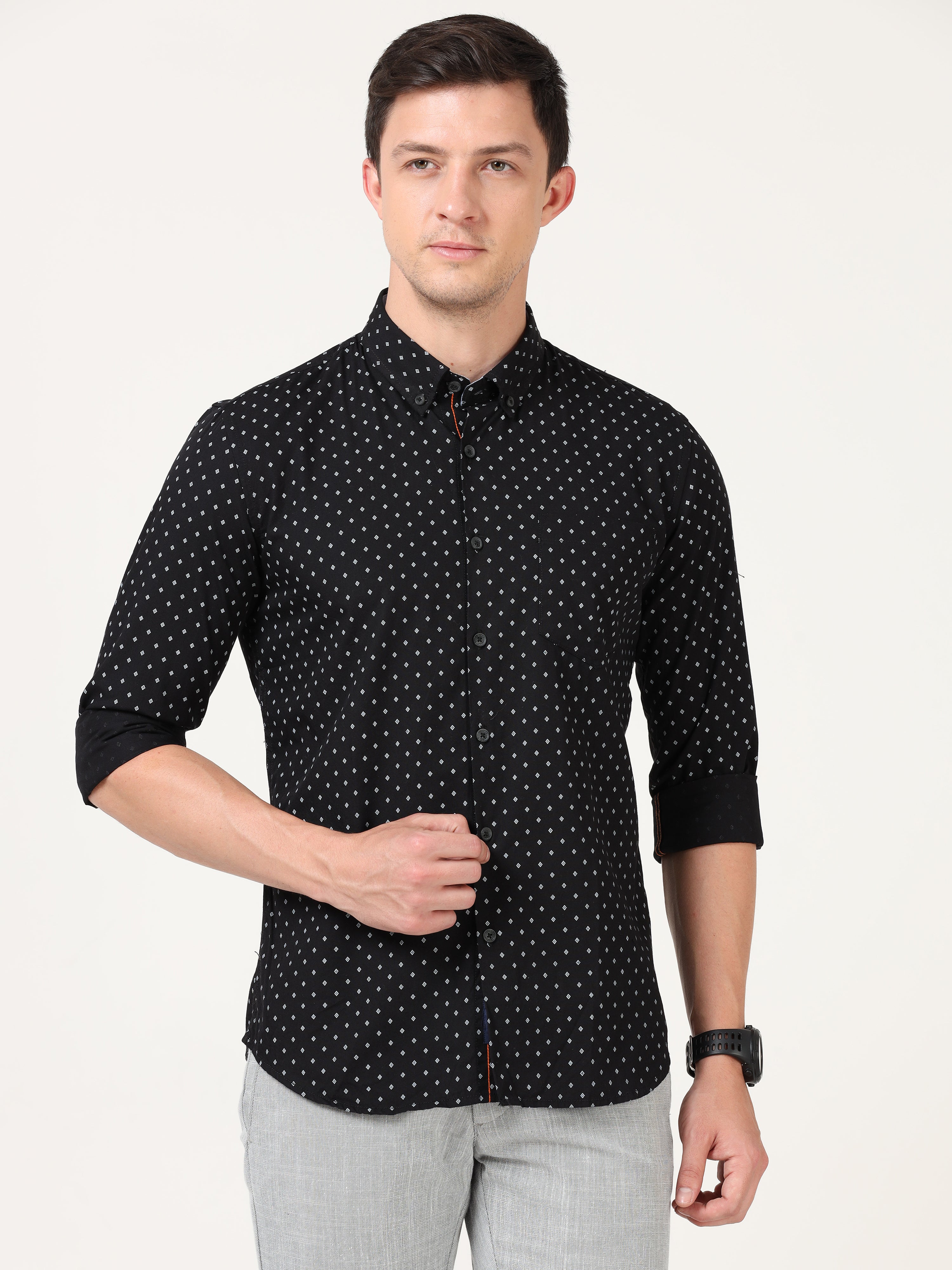 GEOMETRIC PRINT Black Full Sleeves