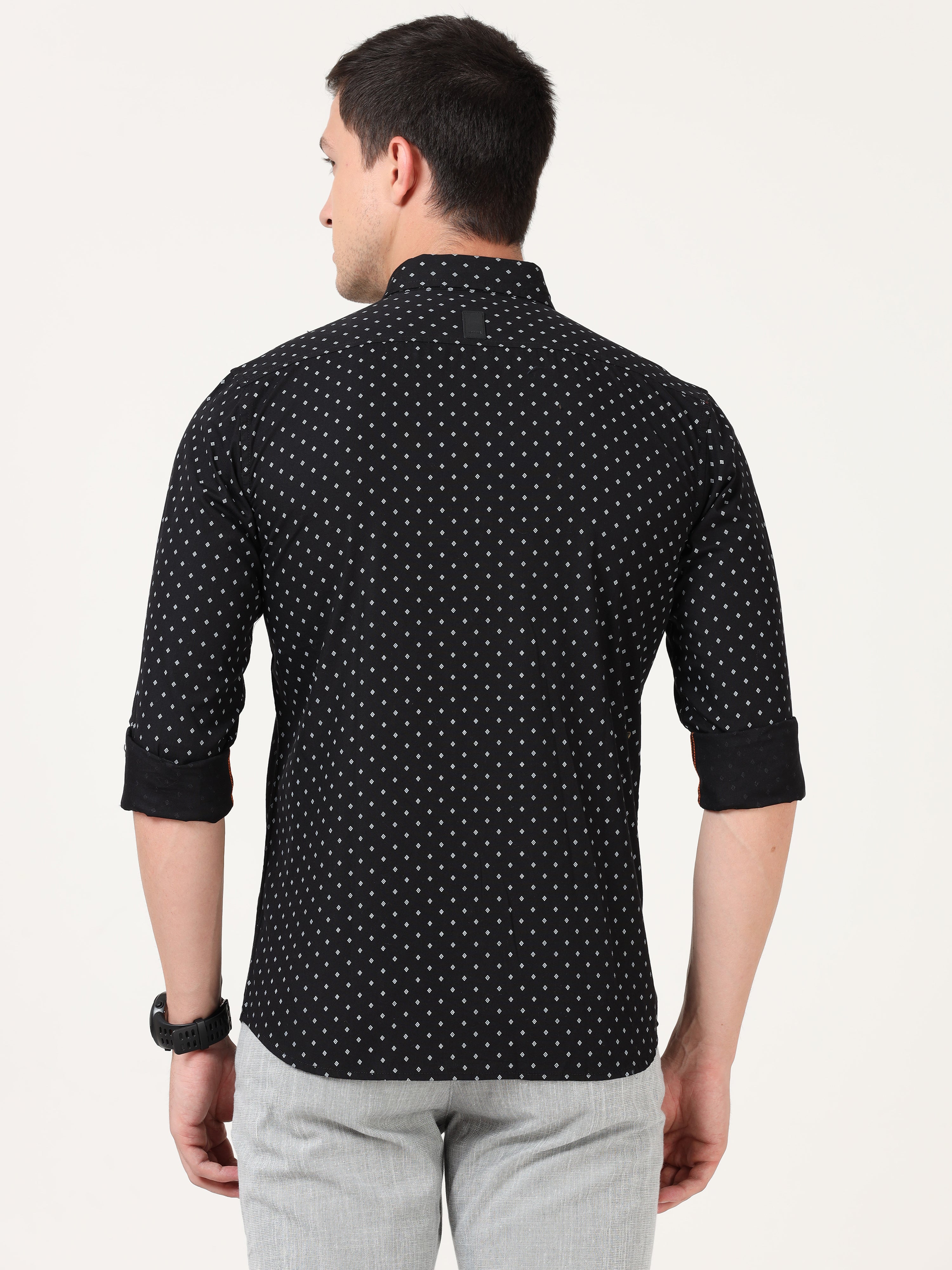 GEOMETRIC PRINT Black Full Sleeves