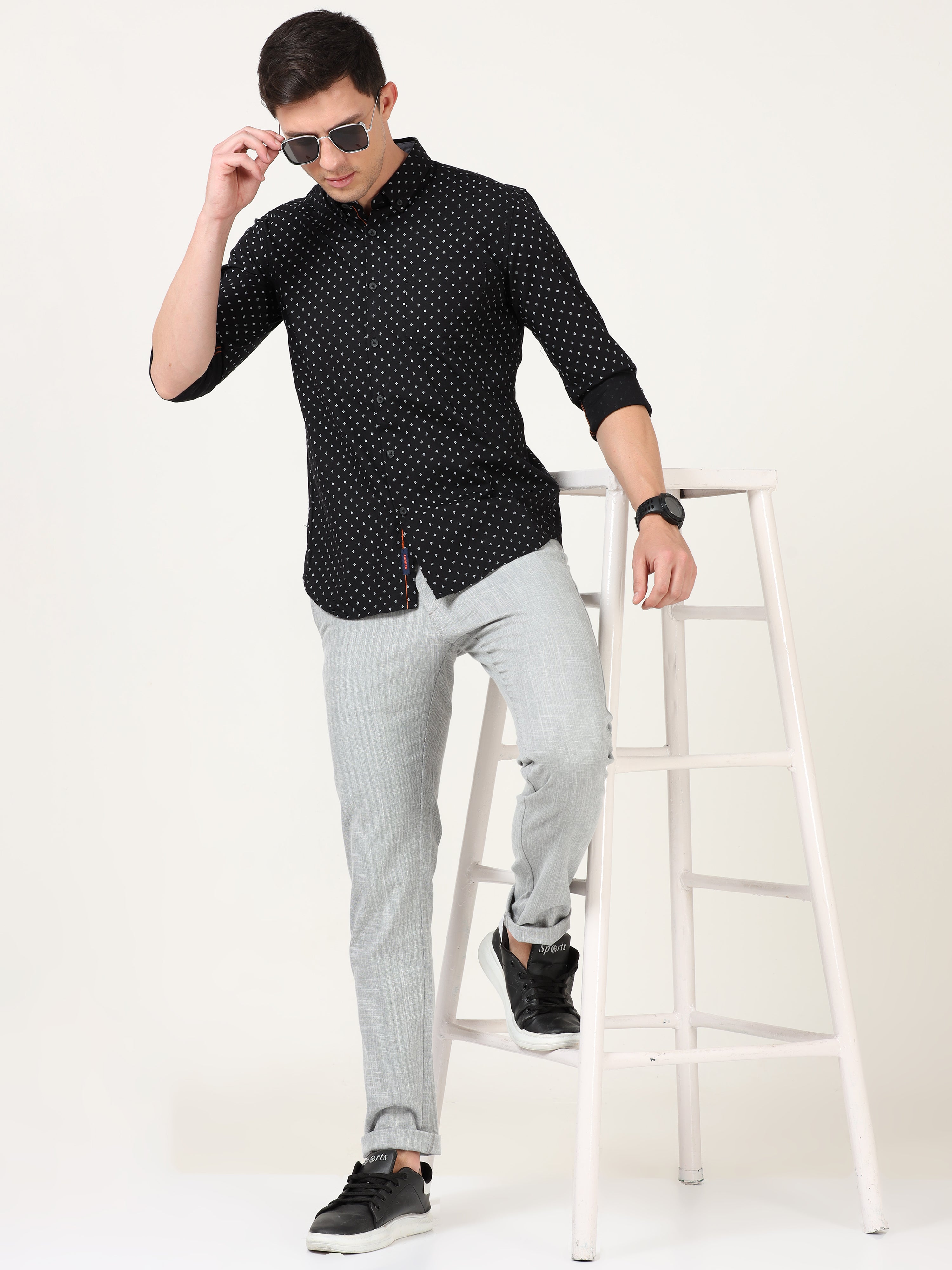 GEOMETRIC PRINT Black Full Sleeves