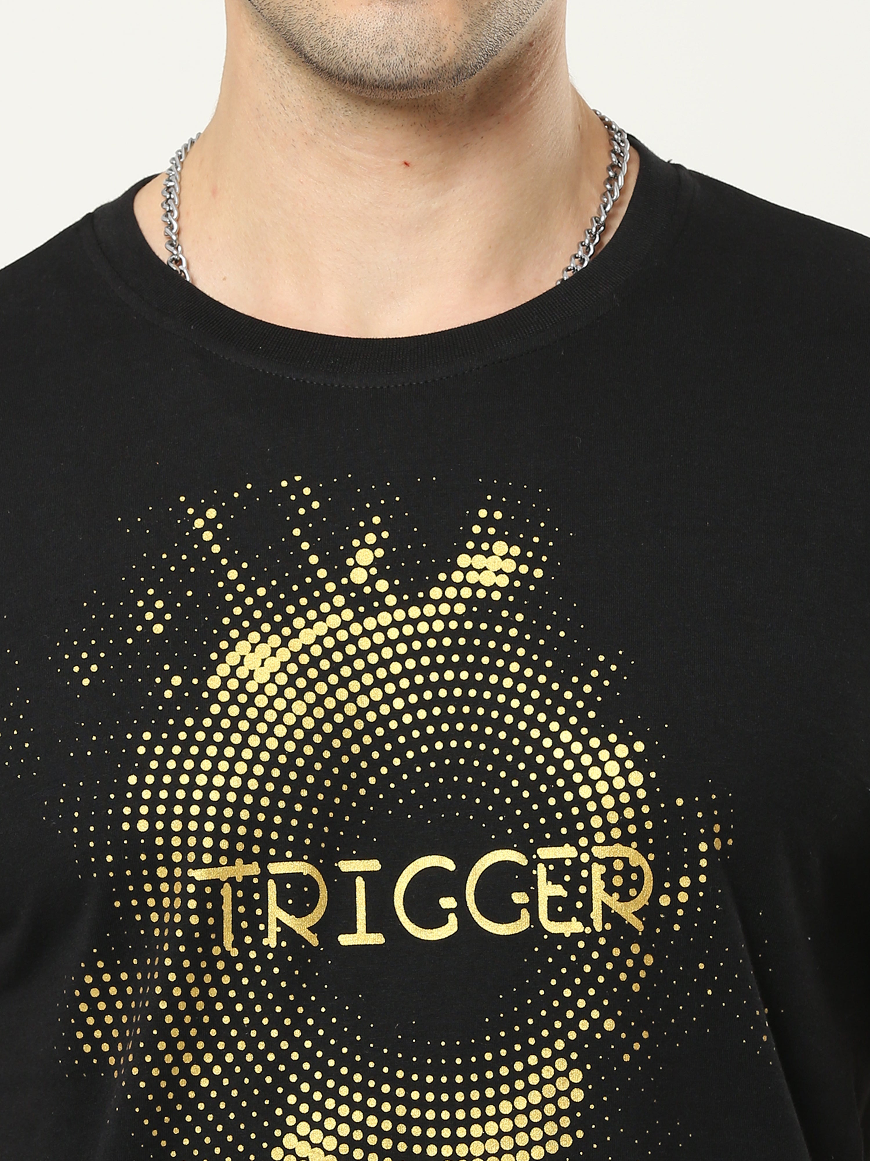 Men BLACK Round-neck T-shirt